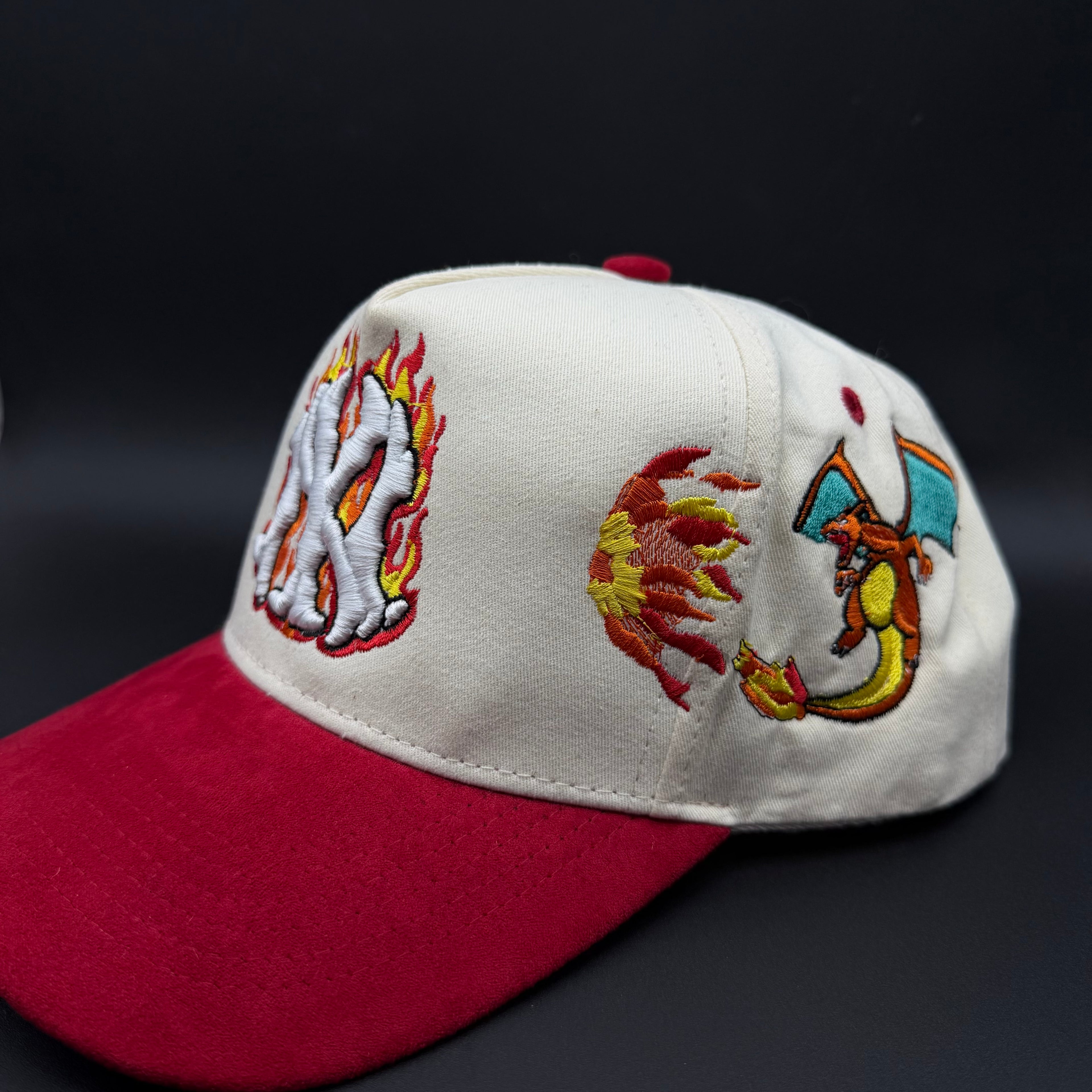 GORRA NY X CHARIZARD
